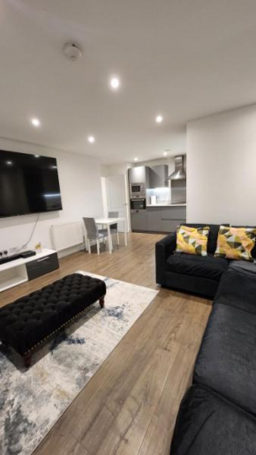Modern 2 Bedroom Apartment